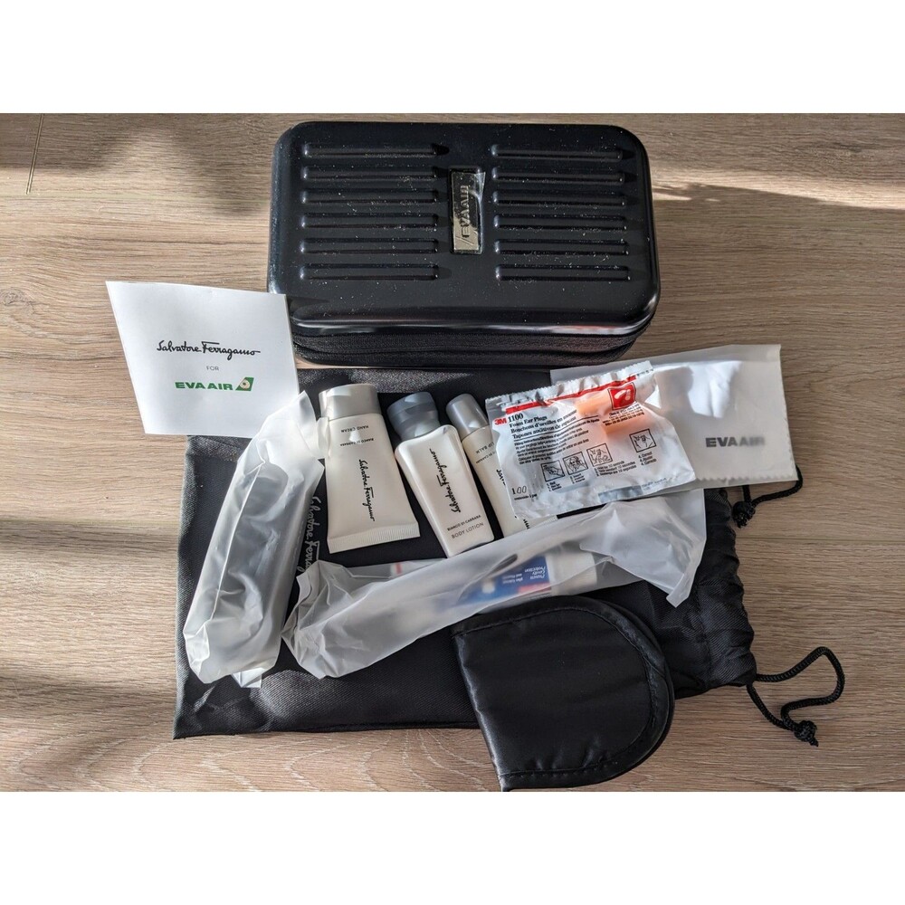 EVA Air Salvatore Ferragamo Royal Laurel Business Class Amenity Travel Hard Case